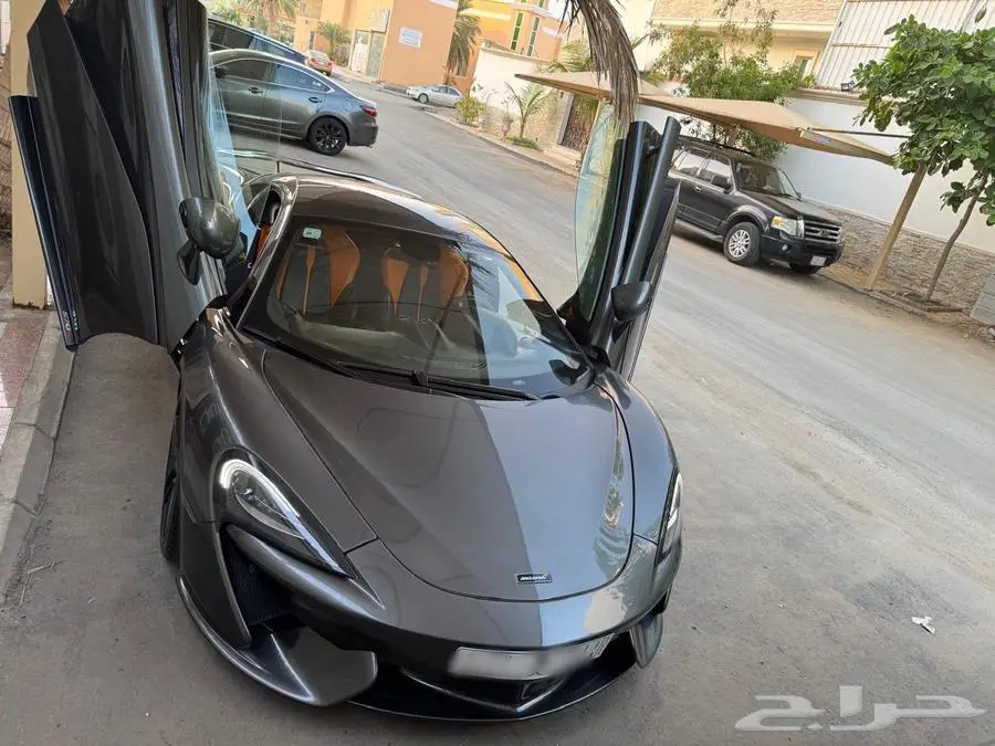 مكلارين 570S 7