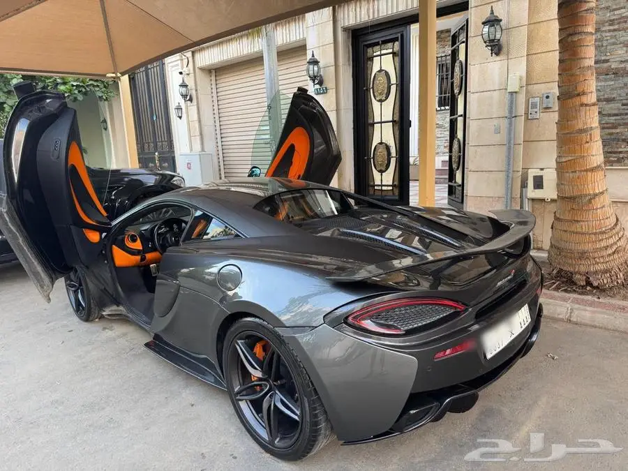 مكلارين 570S 5