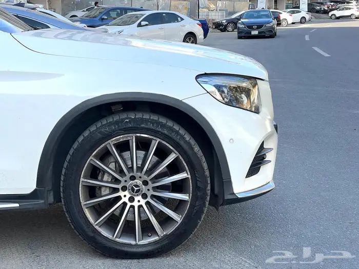 للبيع مرسيدس GLC250 2019 10