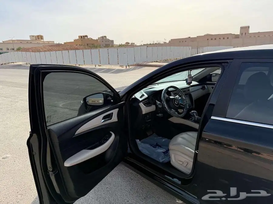 ماشية 10 الاف تقريباMG5 2024 فل كامل 4