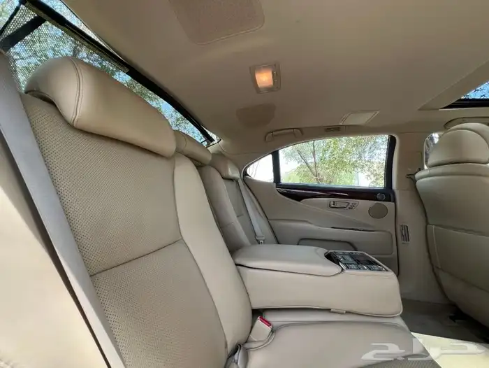 مخزن لكزس460 LS 2007 بإسم صاحب سمو الممشى 50 الف كم فقط 55