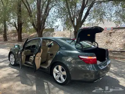 مخزن لكزس460 LS 2007 بإسم صاحب سمو الممشى 50 الف كم فقط 12