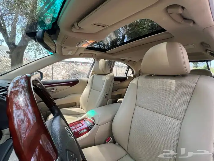 مخزن لكزس460 LS 2007 بإسم صاحب سمو الممشى 50 الف كم فقط 36