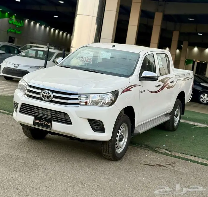 هايلوكس غمارتين دبل سلق 2025 بنزين اوتوماتيك 1