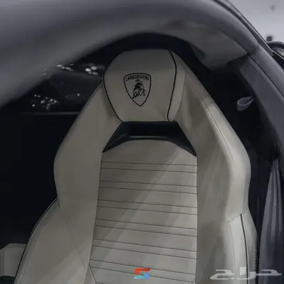 لامبورجيني ريفولتو موديل 2024 23