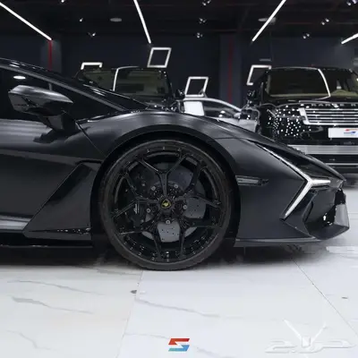 لامبورجيني ريفولتو موديل 2024 16