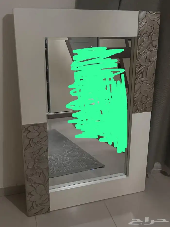 للبيع مرايه مدخل خشب متينه وثقيله 0