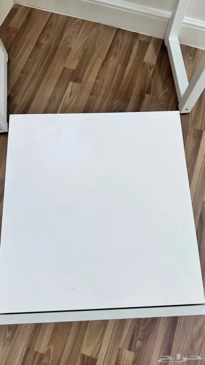 مكتب مع درج ابيض 1