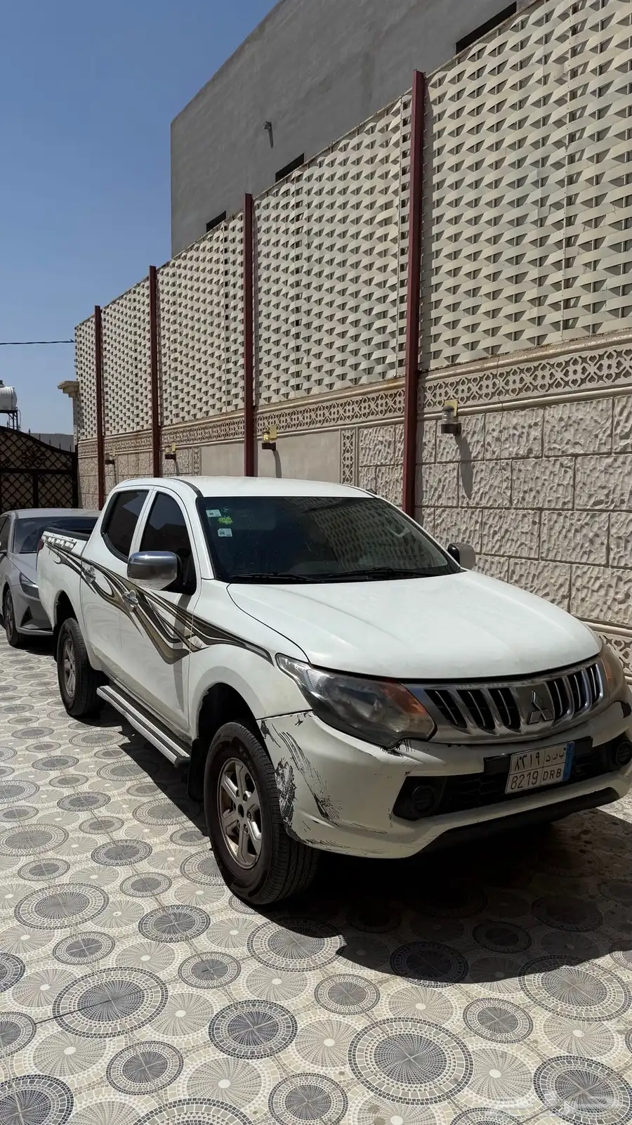 للبيع ميستوبيشي L200 0