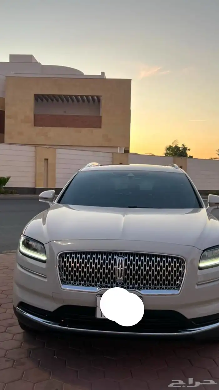 لينكولن نوتيلوس أخت الجديده 14