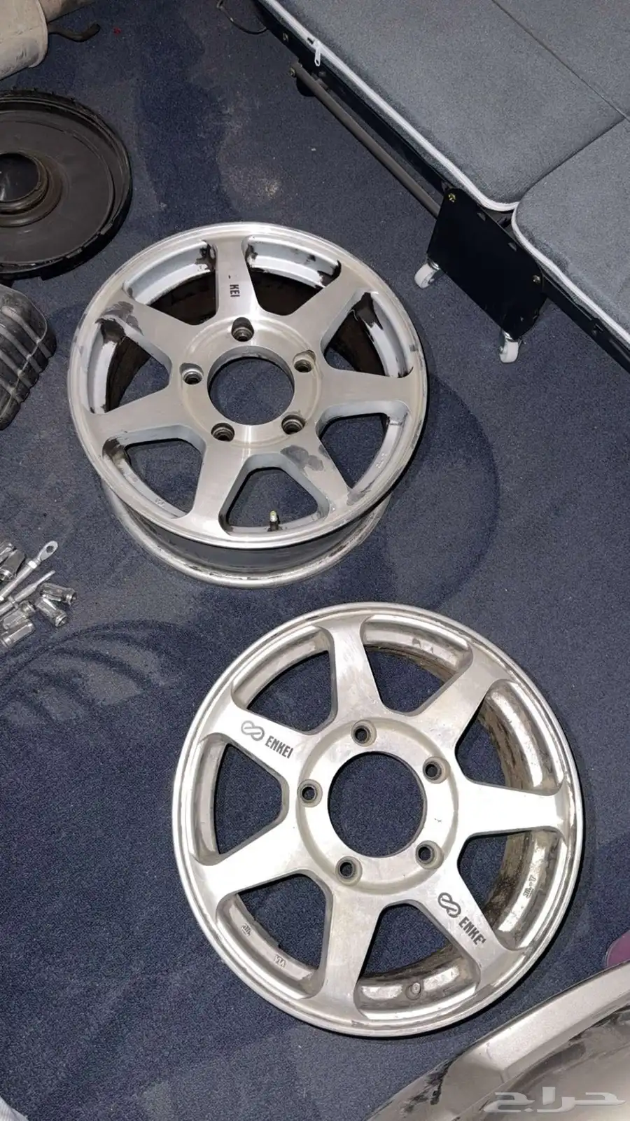 جنوط او رنقات برجستون 2 و2 انكاي سبع ريش بالمسامير 1