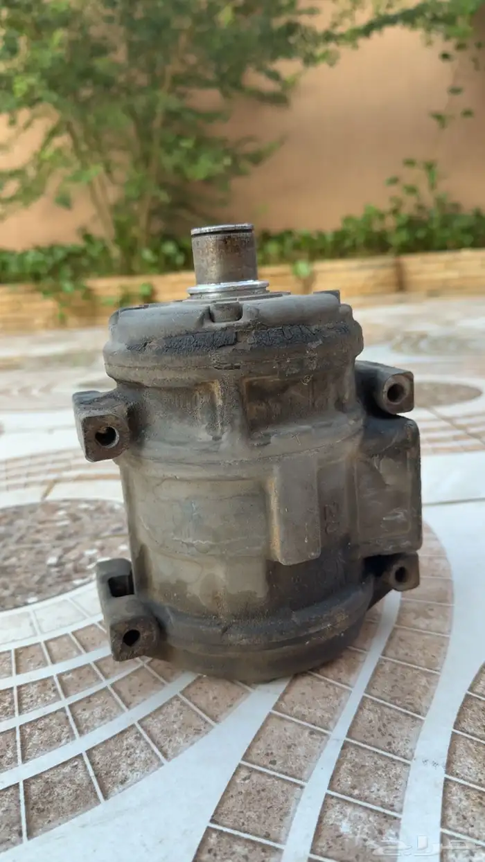 للبيع كمبروسر جي اكس ار 1