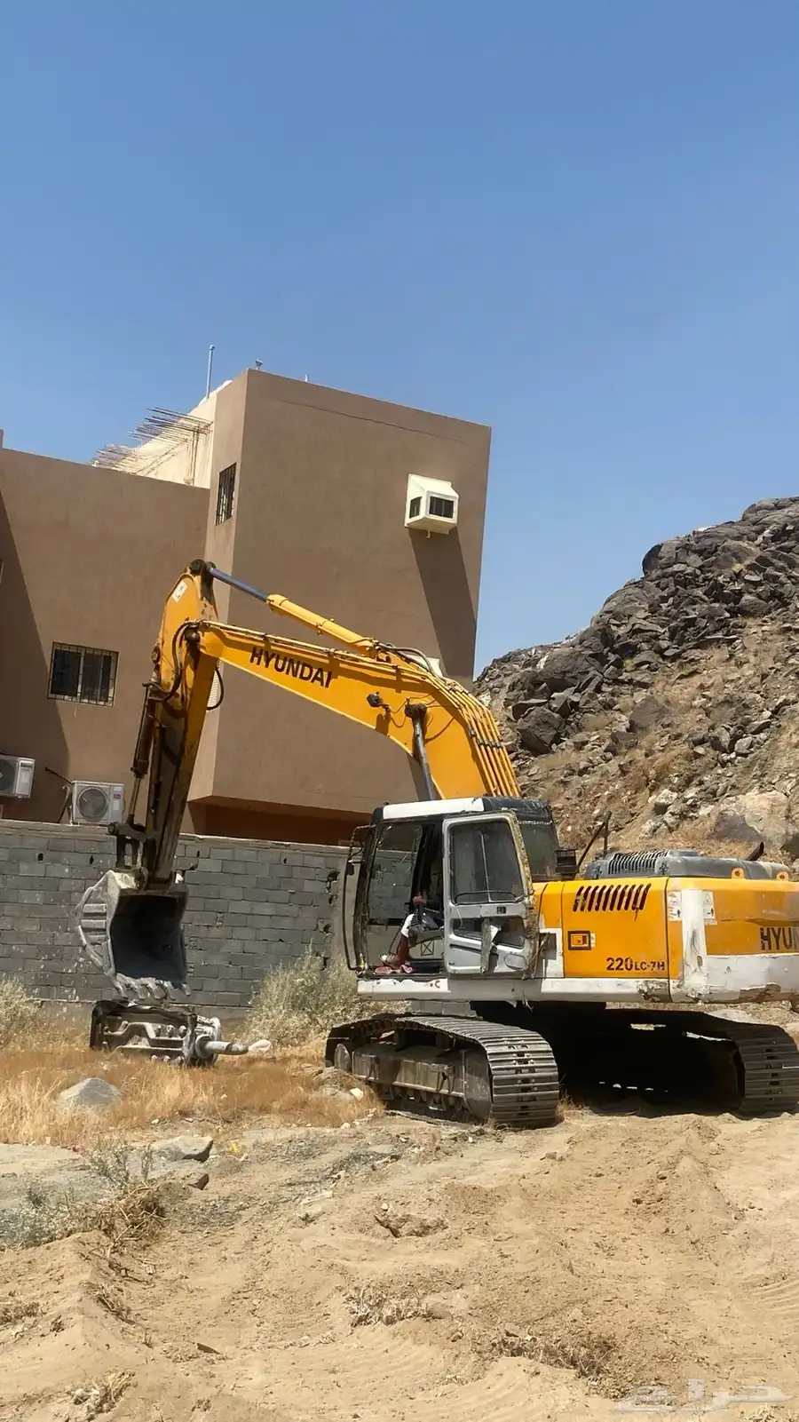 بوكلين هونداي مقاس 220 لليجار 0