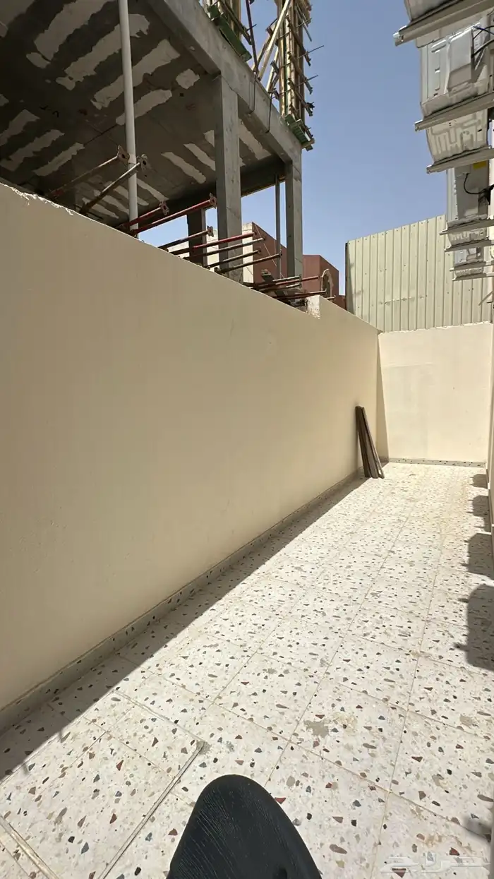 شقة مؤثثة في حي الازدهار 9