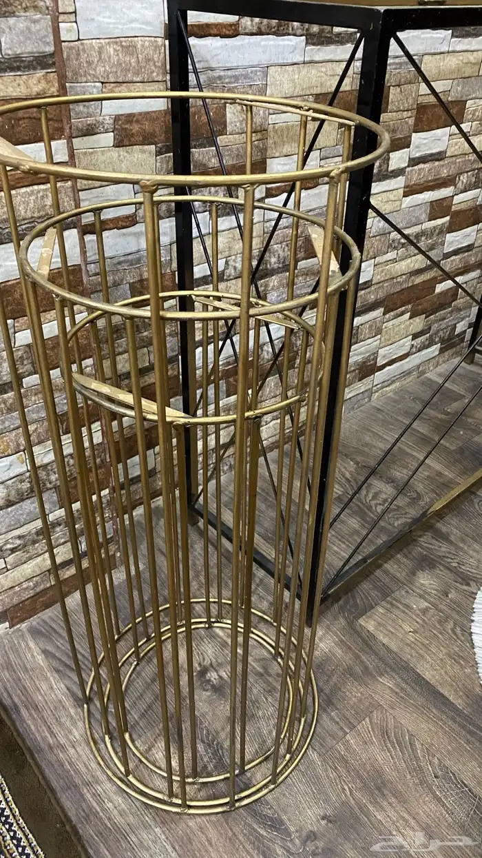 طاولات للبيع 1