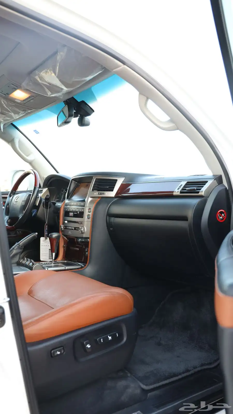 لكزس LX570 .. وكالة ( البيع سمح ) 40