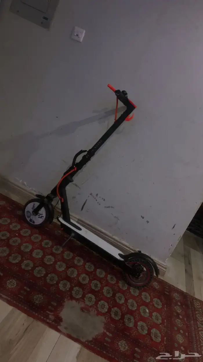 سكوتر شومي نظيف شغال ما يشكو من أي شيء 4