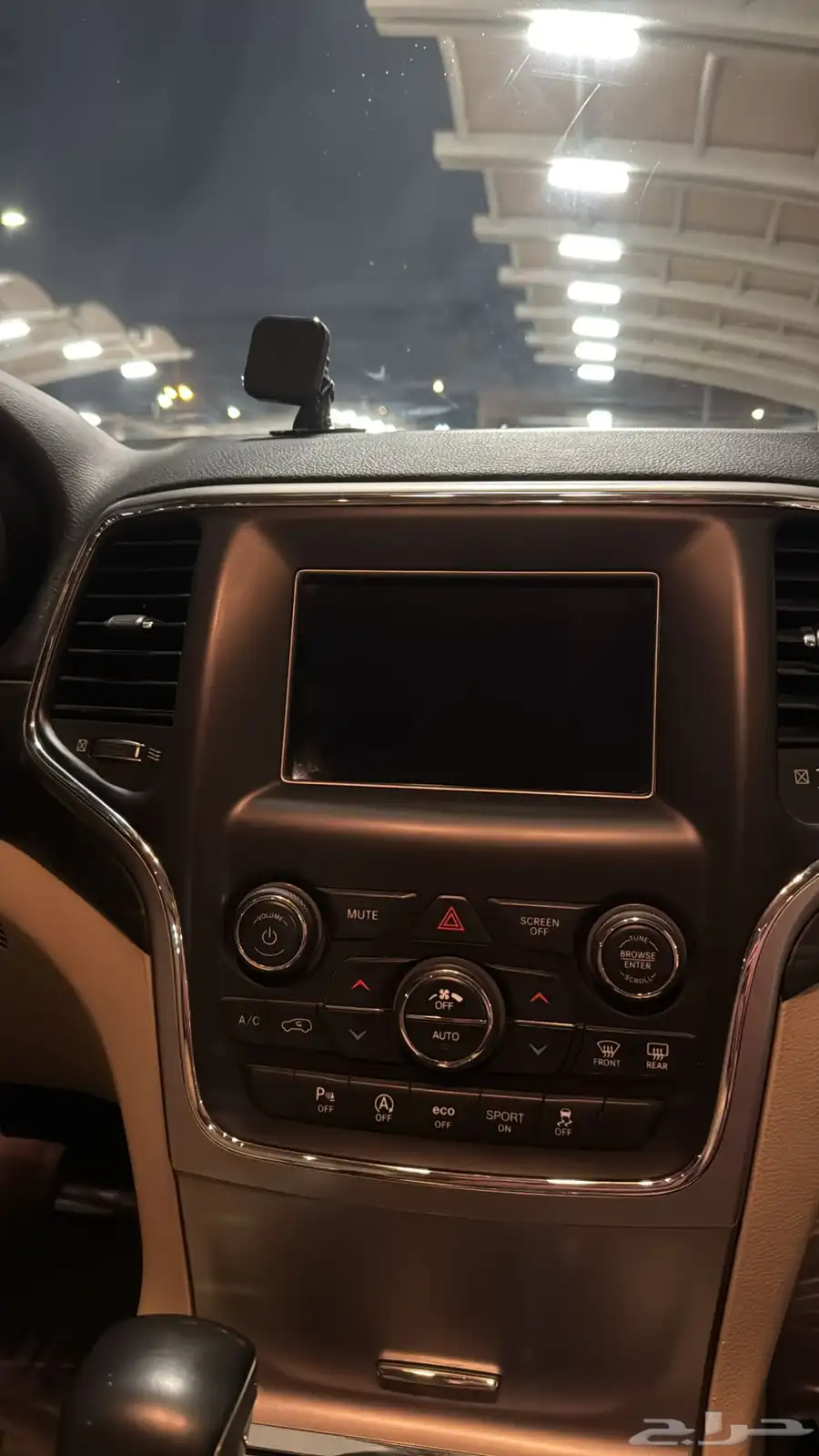 قراند شيروكي 20