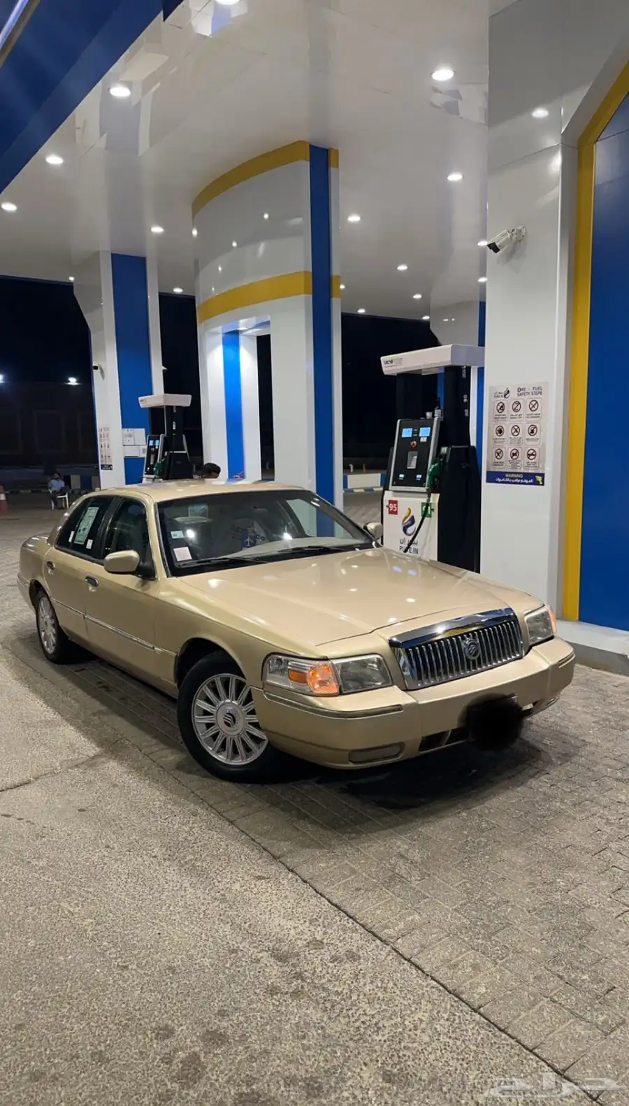 للبيع فورد قراند ماركيز موديل 1998 محول خارجي 2010 1