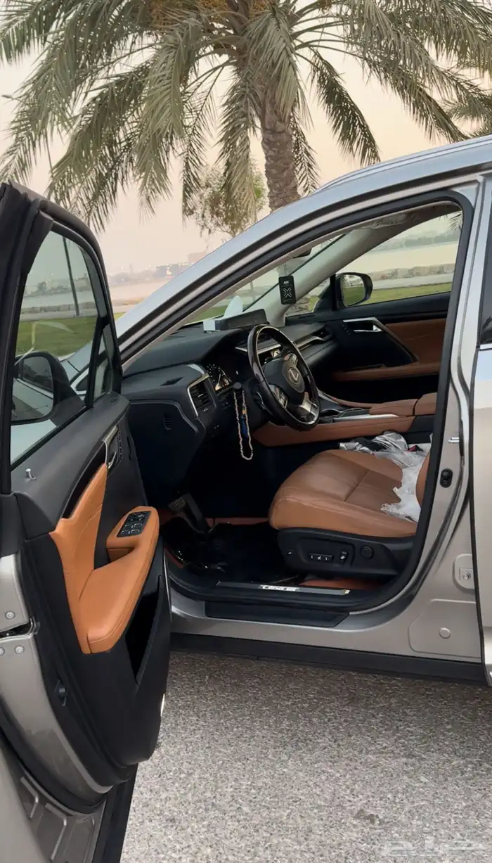 لكزس rx مديل 2020 ممشى 20 الف فقط 8