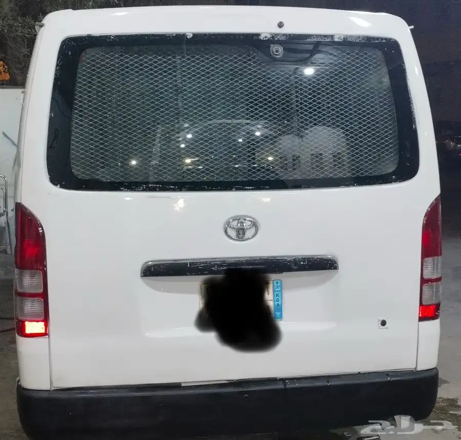 hiace goods bus 2
