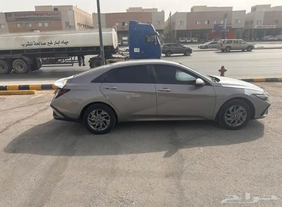 اللنترا 2025 10