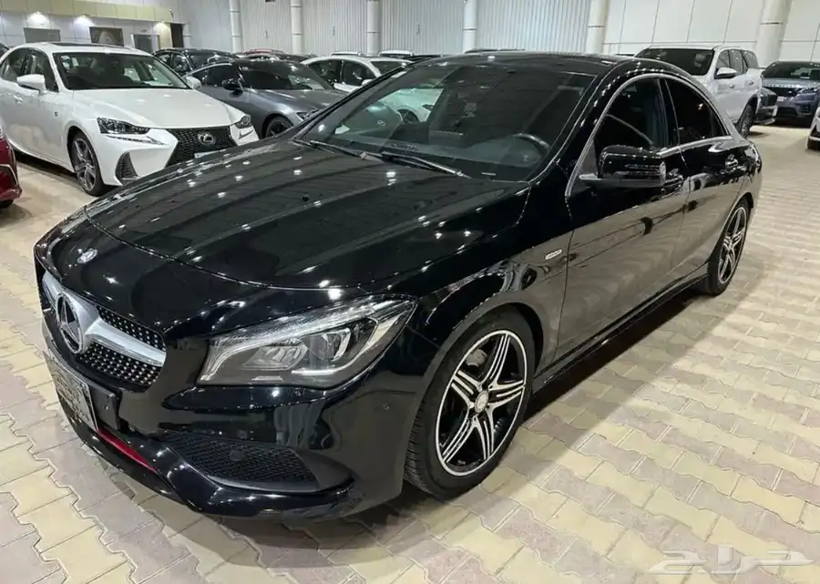 مرسيدس GLA موديل 2017 فل كامل نضيف 2