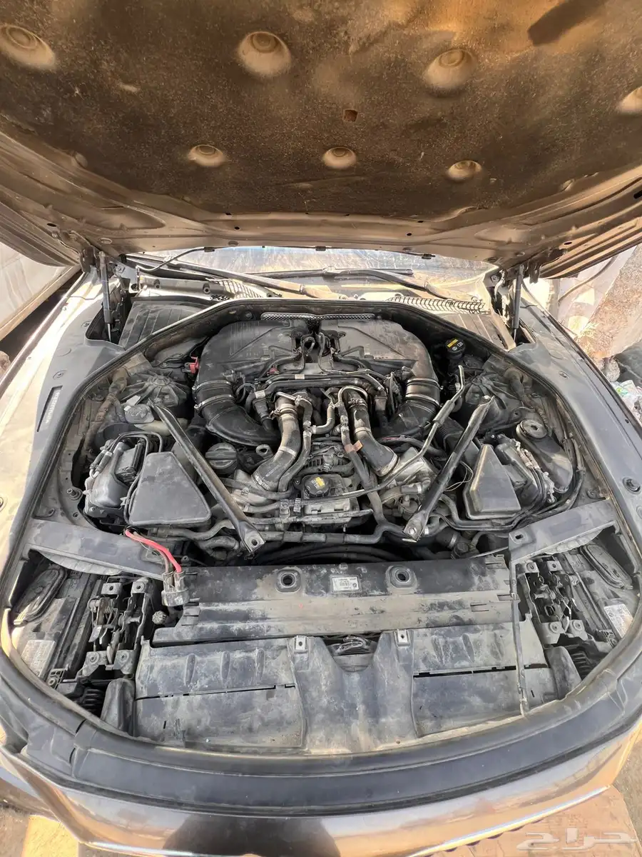 BMW 750 2015 4