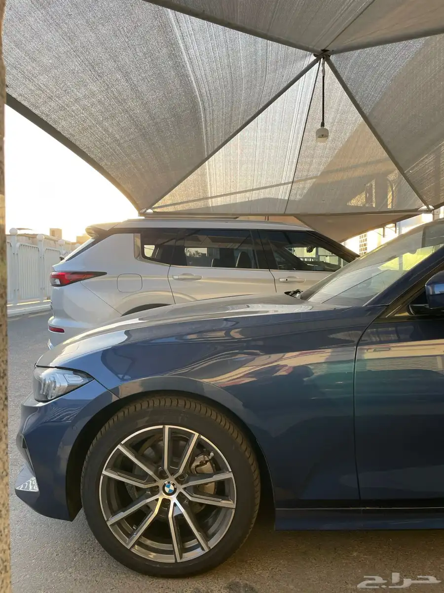 bmw 320i 4