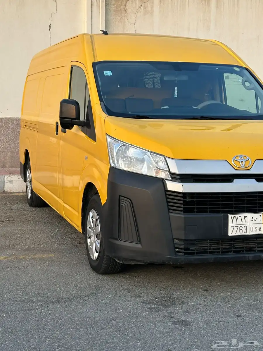 تويوتا هايس 2020 البيع 77000 الف سقف مرتفع ديزل نظيف 8