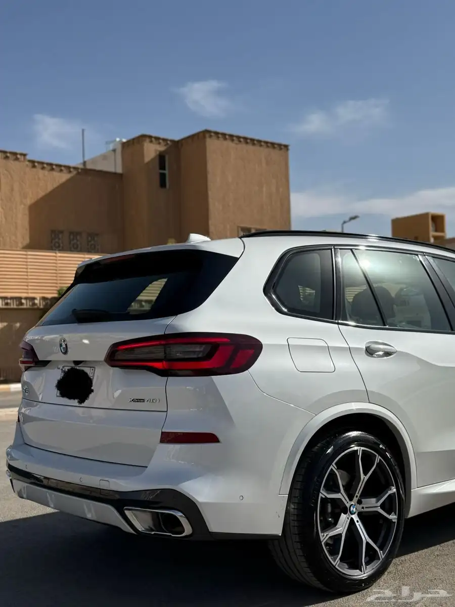 BMW X5 2023 1