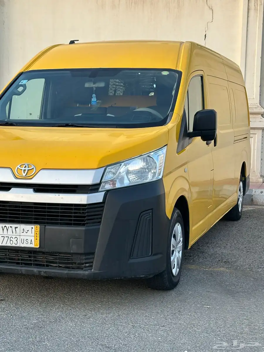 تويوتا هايس 2020 البيع 77000 الف سقف مرتفع ديزل نظيف 9
