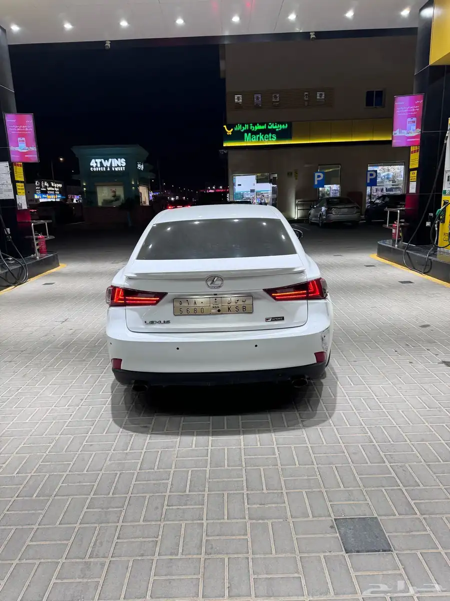 لكزس is f سبورت 350 3