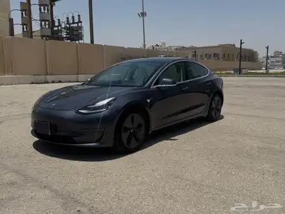 Tesla Model 3 0