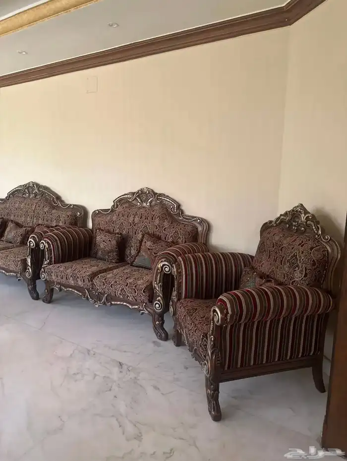 كنب كلاسيك نظيف 2