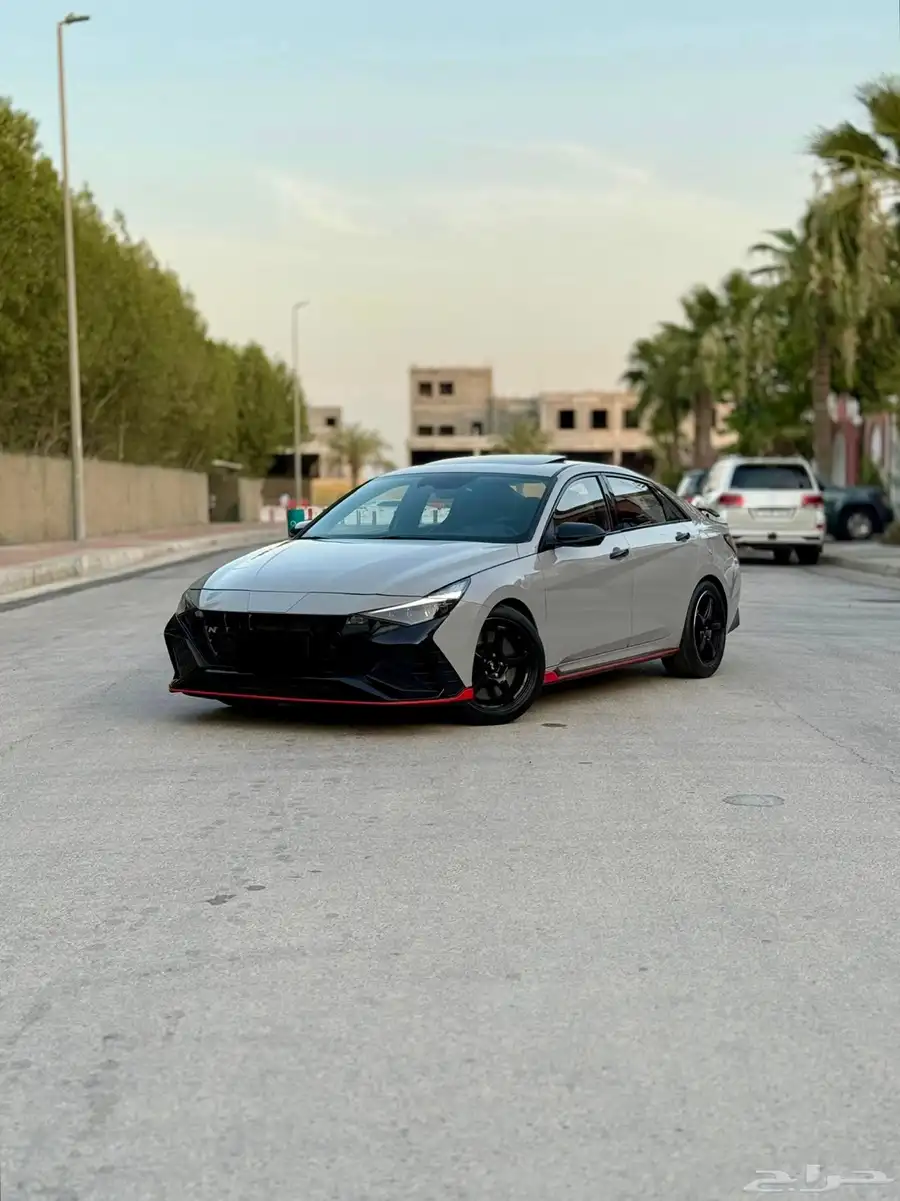 النترا N قير عادي بلون نادر بحالة الجديد Elentra N 0