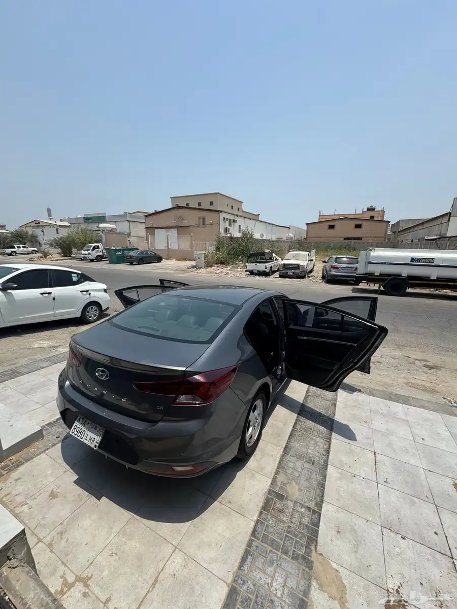 هونداي افانتي 2020 8