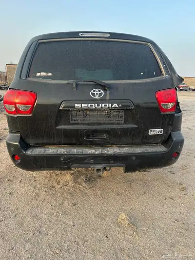 للبيع قطع غيار سكويا وتندرا 1