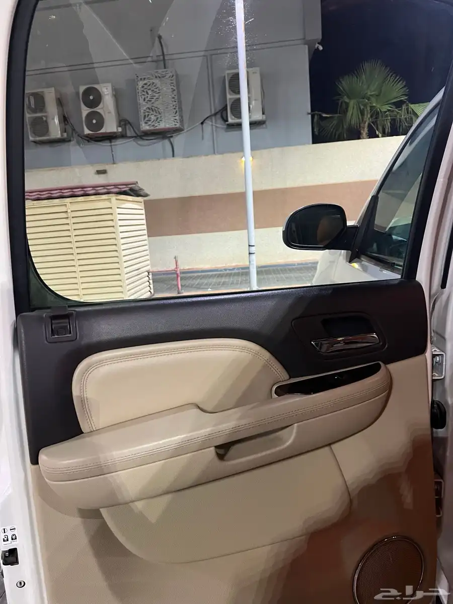 GMC دينالي 2011 8