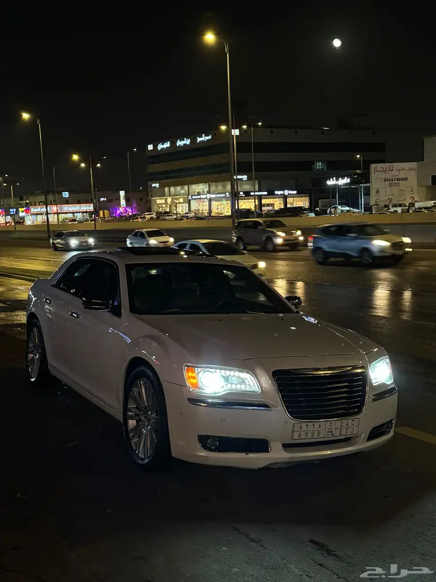كرايزلر C300 اقبل البدل المناسب 2