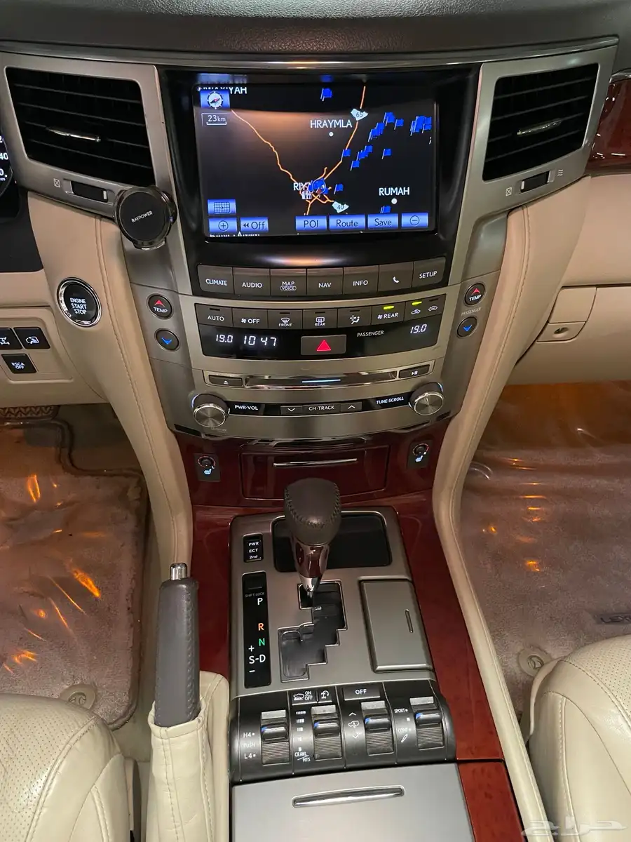 للبيع جيب لكزس LX570 2013 16