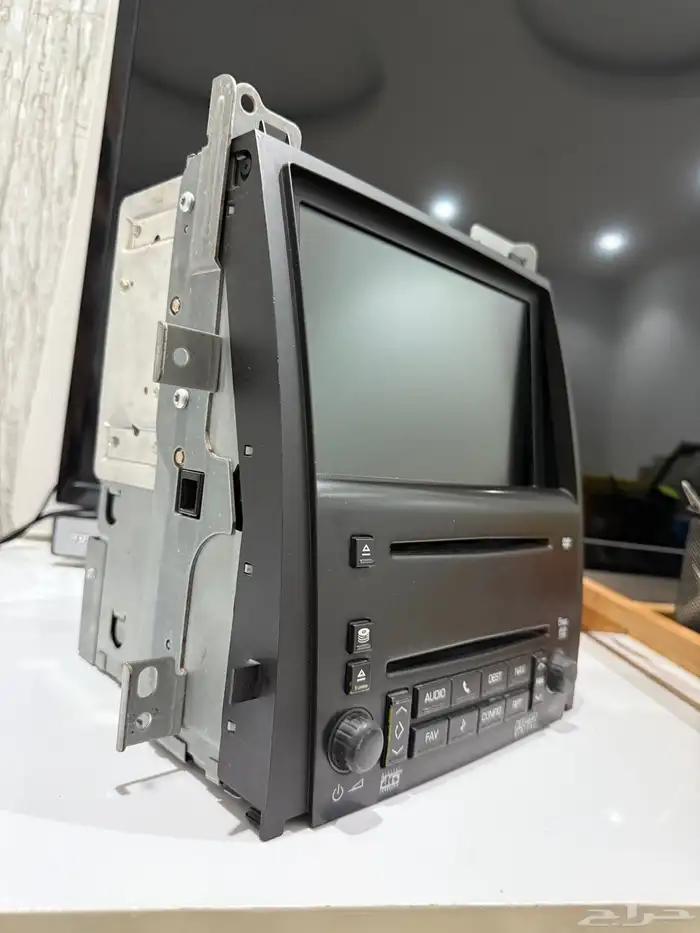 شاشة كاديلاك اسكاليد من 2007 الى 2014 0