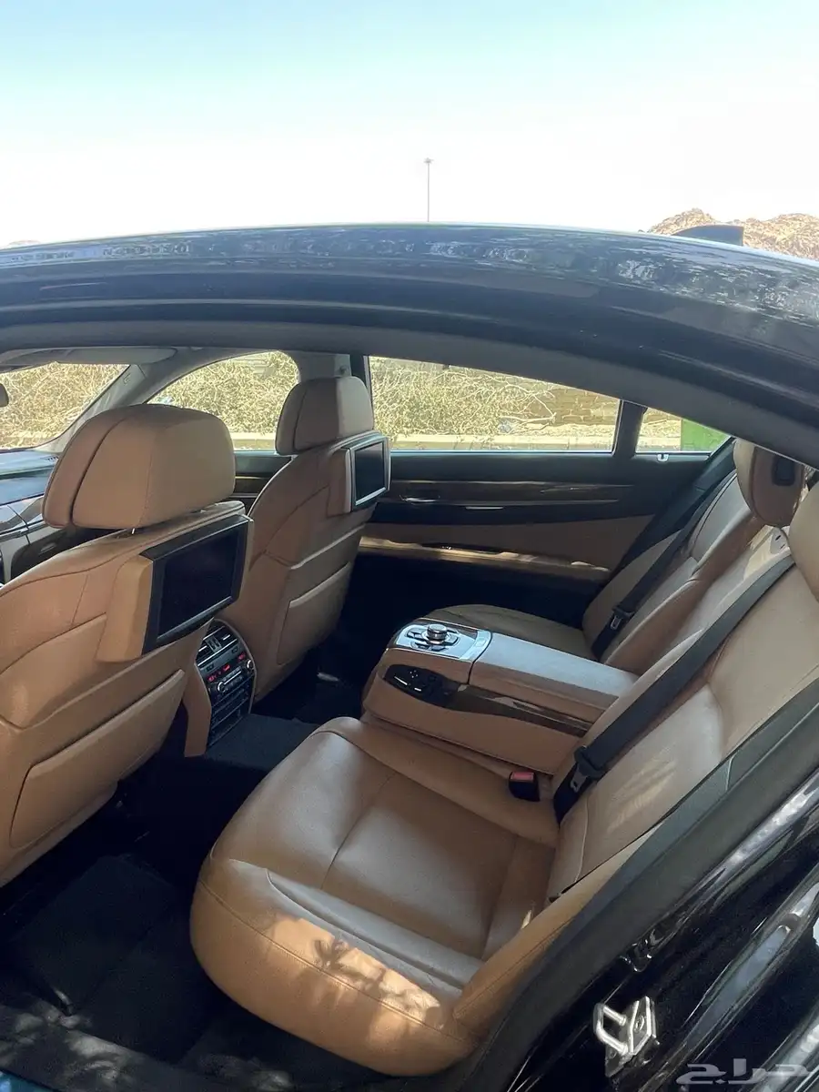 BMW - 740 LI - 2012 16