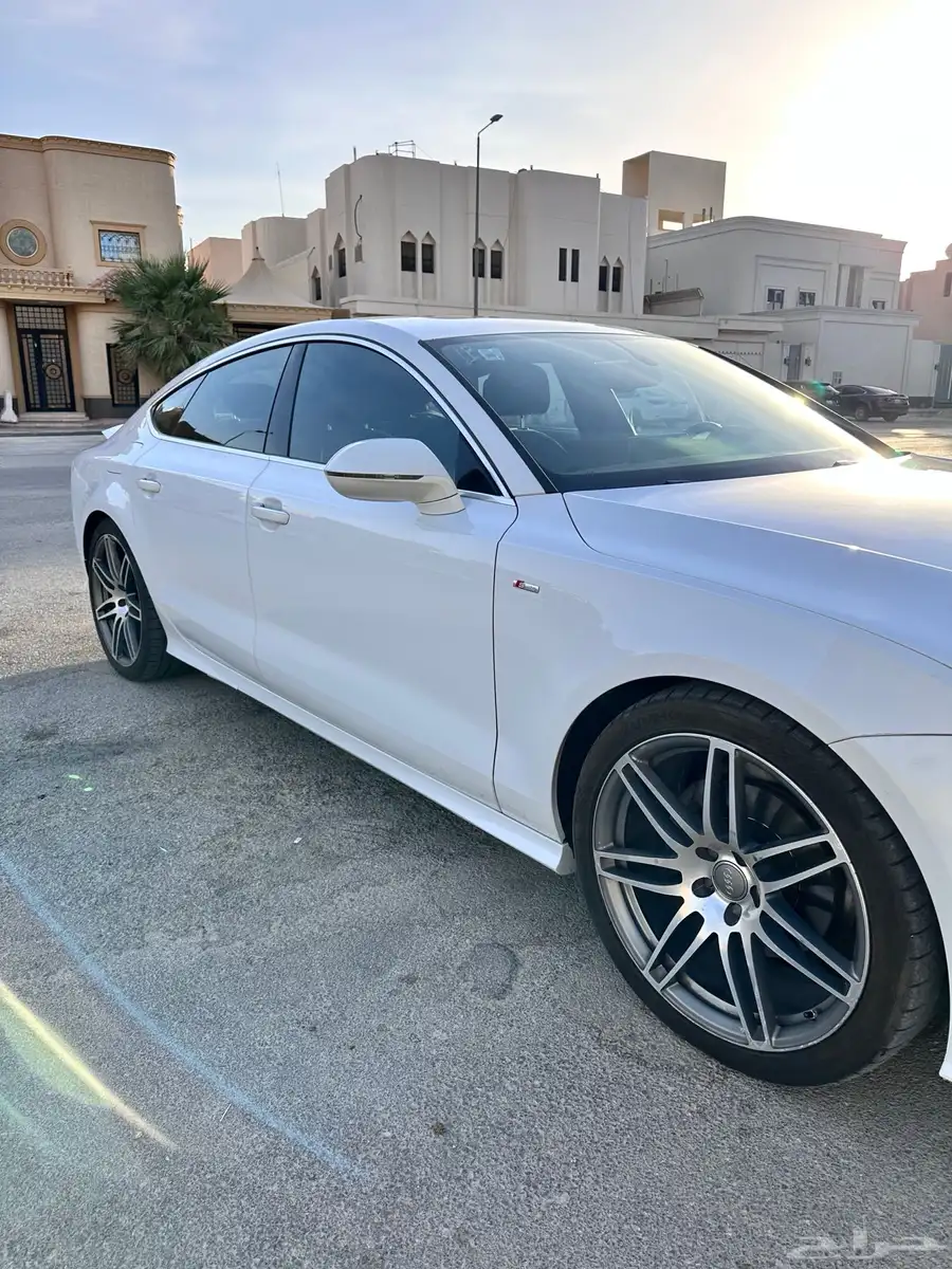 اودي A7 المالك الاول s line 8