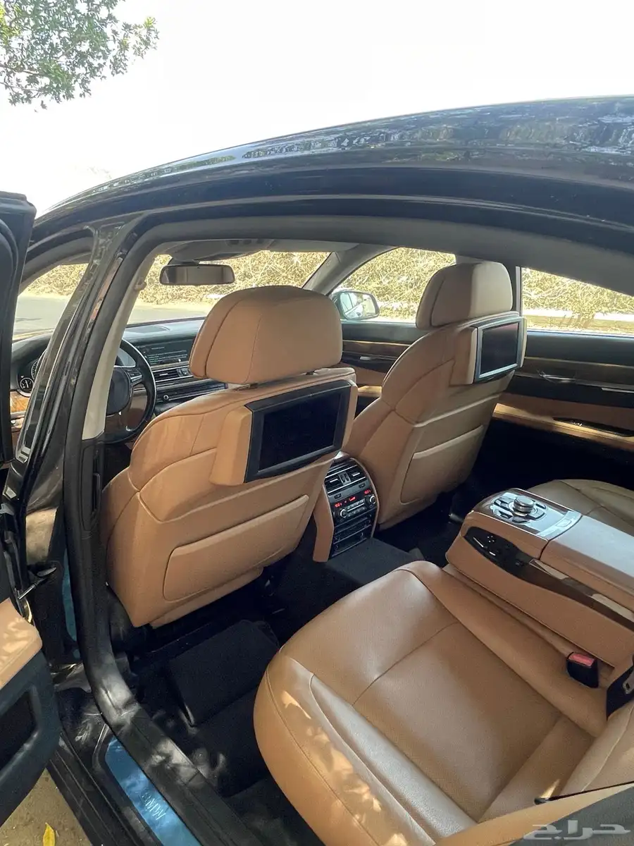 BMW - 740 LI - 2012 14