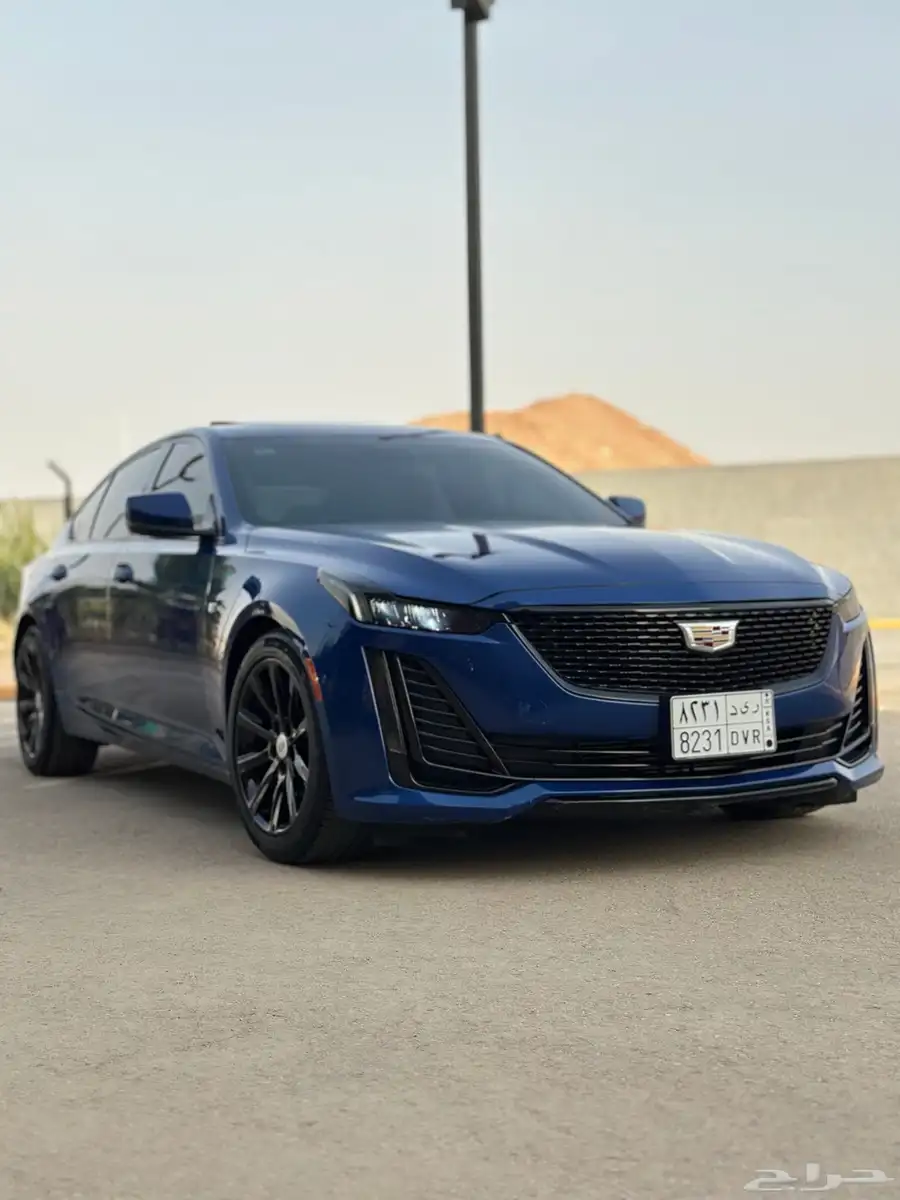 كاديلاك CT5 2021 2