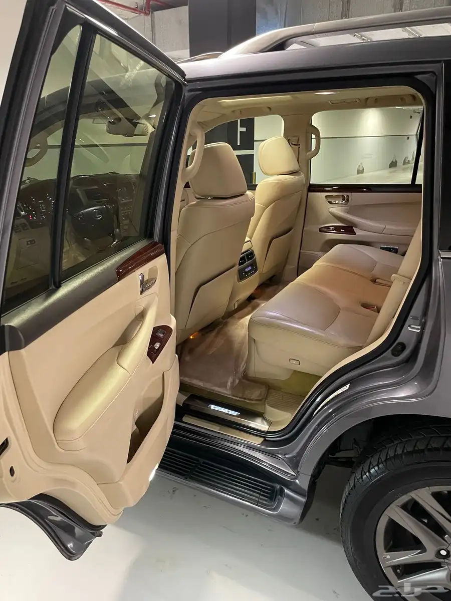 للبيع جيب لكزس LX570 2013 12