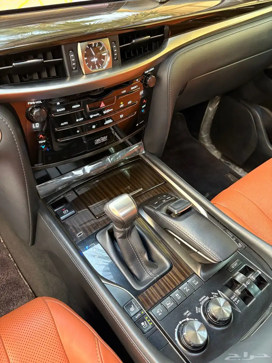 لكزس 570s 2019 مالك اول 11