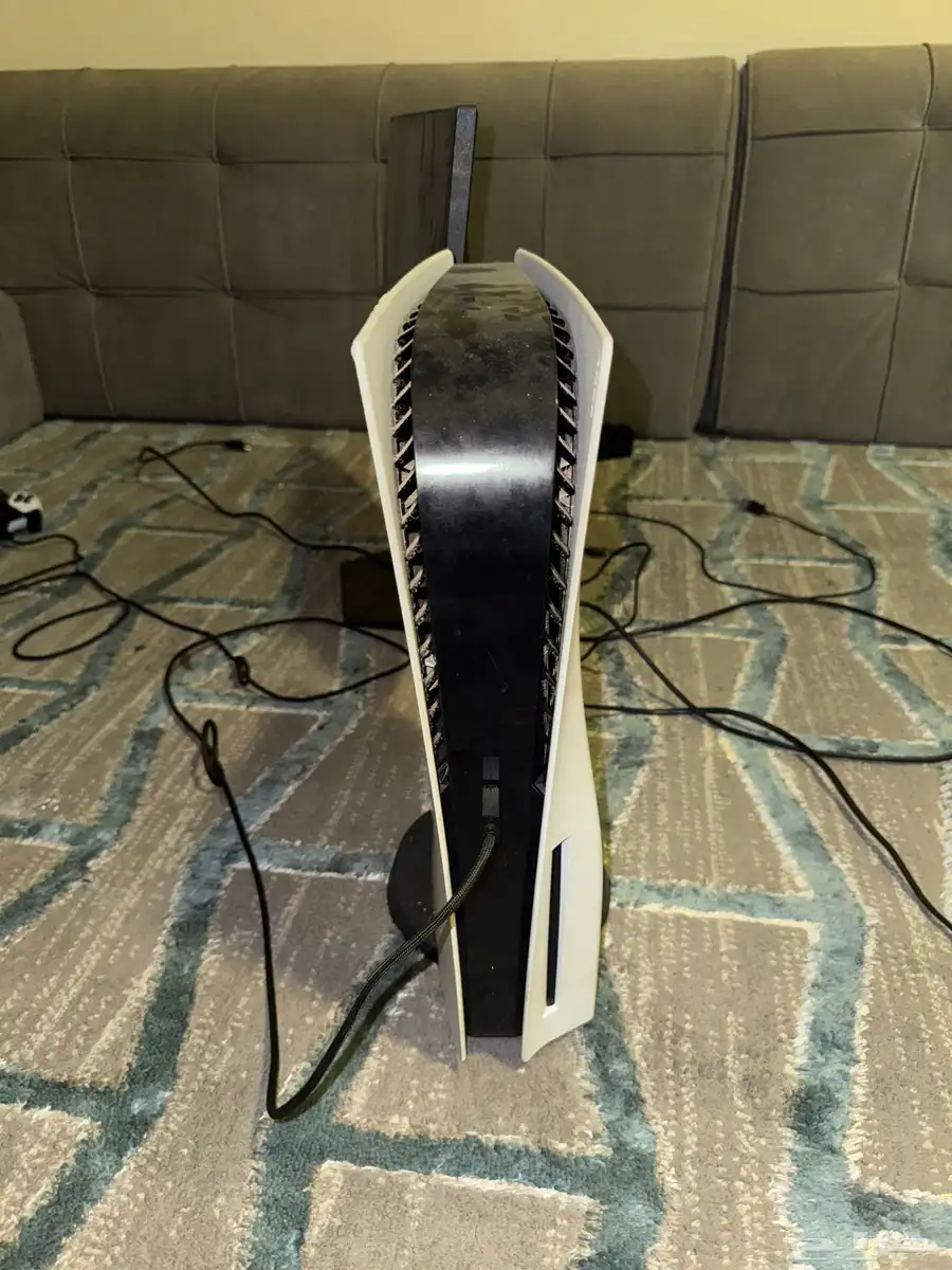للبيع شاشه sharx 27 2K 180hz HDMI2.1   سماعه astro A50x 0