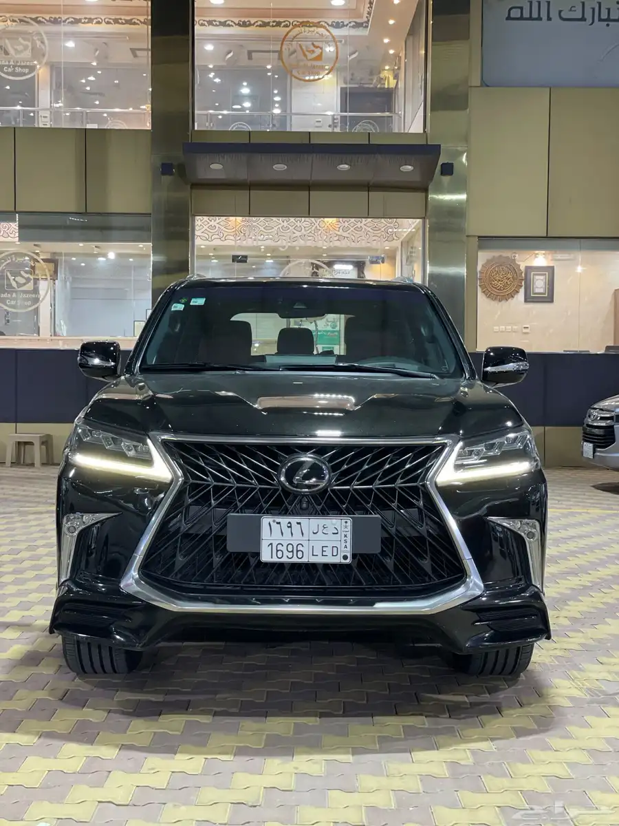 جيب لكزس LX 570DD سبورت سعودي 2019 0